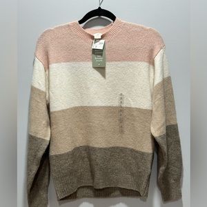 New With Tags • H&M Ladies sweater • Size XS